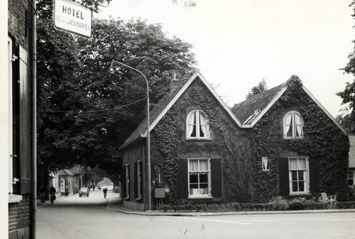 Dubbele woning / oudst bekende school (foto: collectie Erfgoed Centrum Achterhoek en Liemers (ECAL))