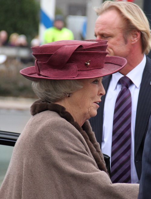 Koningin Beatrix op bezoek in Toldijk (Toldiek)