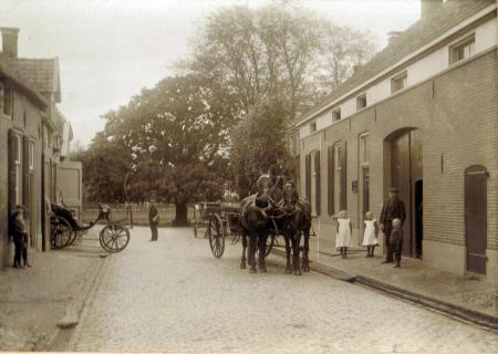 Dorpsstraat in Laag Keppel in 1903