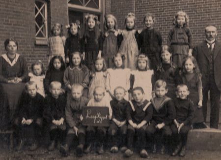 Kinderen van de school in Laag-Keppel